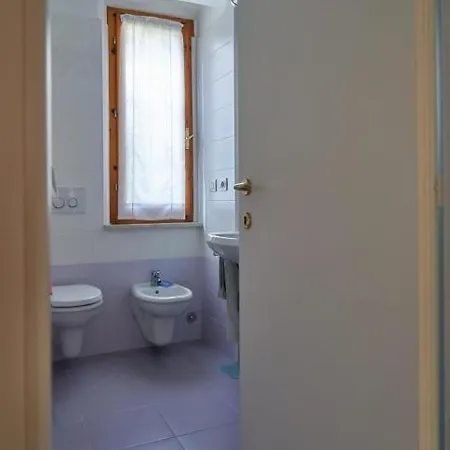 M333 - Marcelli, Bilocale Vicino * Marcelli