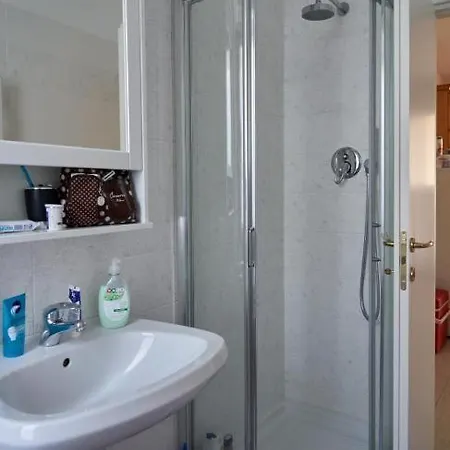 M333 - Marcelli, Bilocale Vicino Apartamento Marcelli