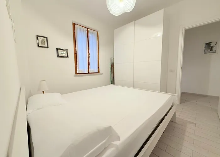 M333 - Marcelli, Bilocale Vicino Apartment *